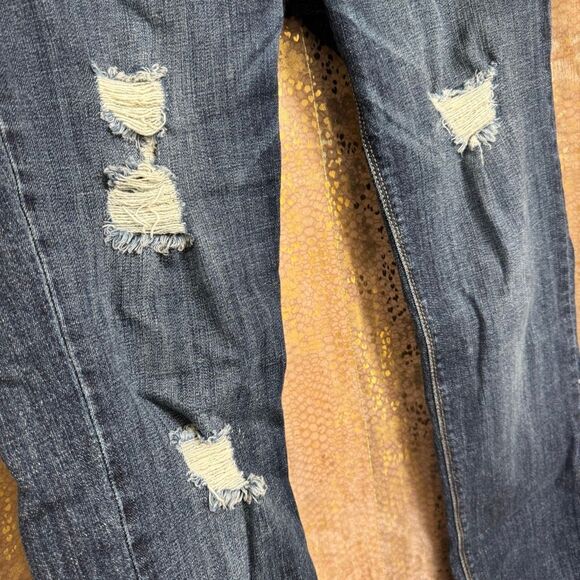 Eunina Low Rise Relaxed Skinny Distressed Crop Pants Size 11 - Picture 6 of 8